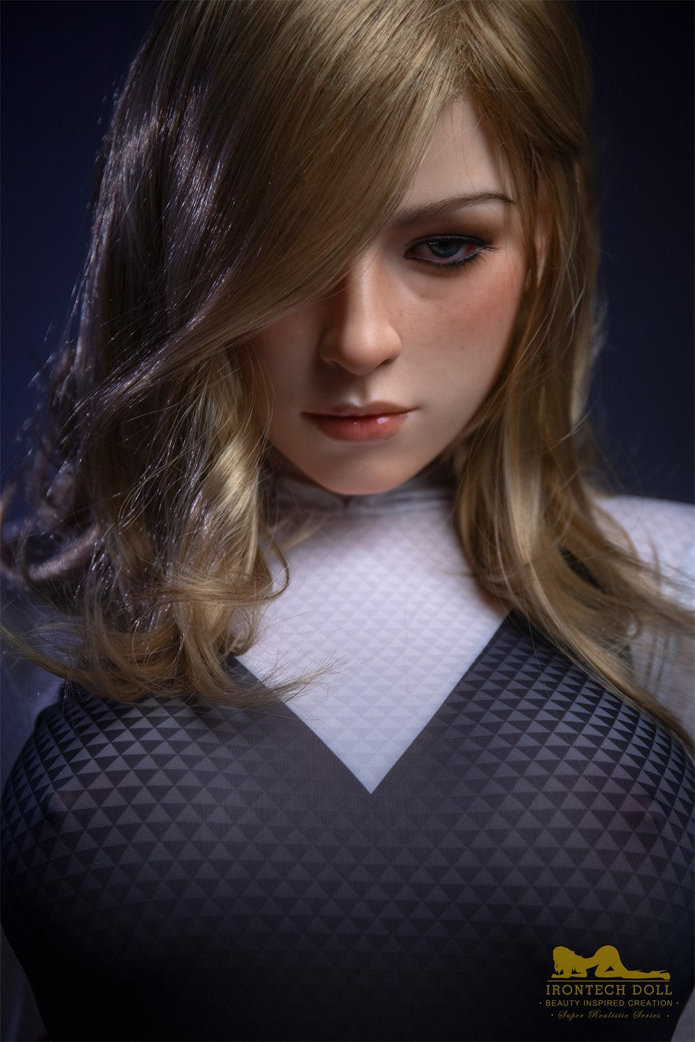 Gwen sexdukke (Irontech Doll 167 cm E-cup S38 silikon)
