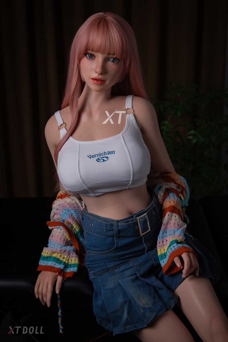 Sophia sexdukke (XT Doll 165 cm E-cup #XT-5 silikon)