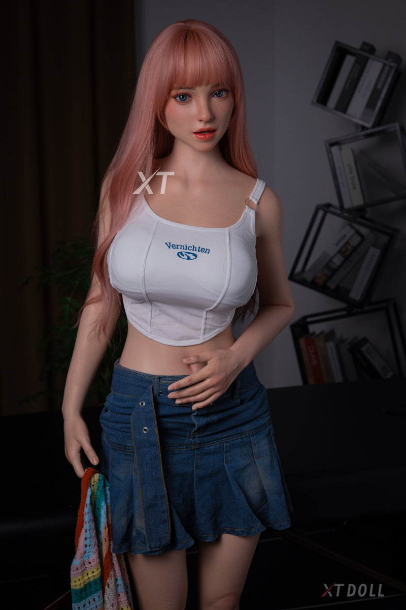 Sophia sexdukke (XT Doll 165 cm E-cup #XT-5 silikon)