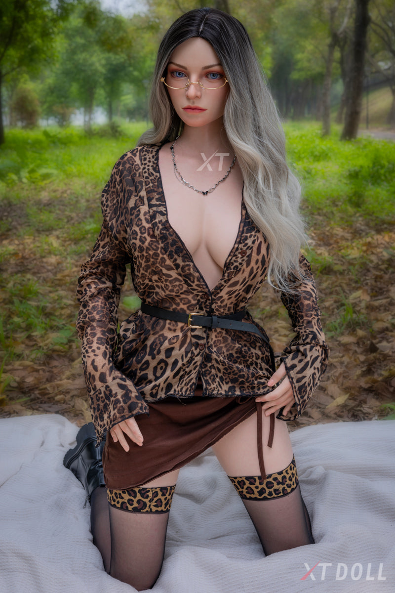 Melanie sexdukke (XT Doll 165 cm E-cup #XT-15-B silikon)