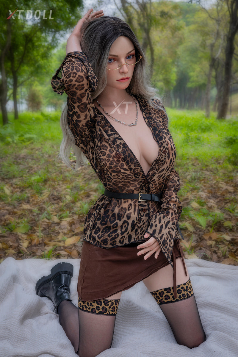 Melanie sexdukke (XT Doll 165 cm E-cup #XT-15-B silikon)