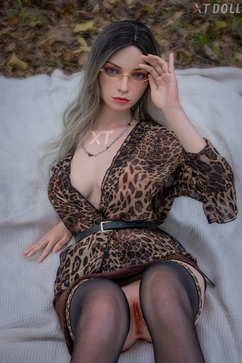 Melanie sexdukke (XT Doll 165 cm E-cup #XT-15-B silikon)