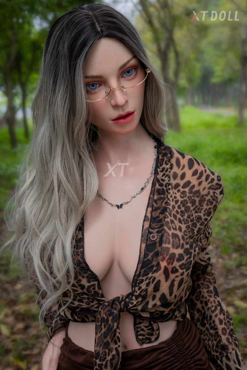Melanie sexdukke (XT Doll 165 cm E-cup #XT-15-B silikon)