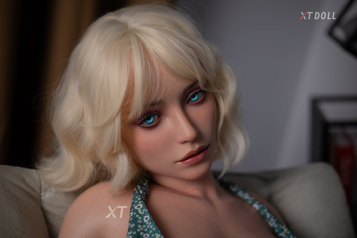 Carey sexdukke (XT Doll 160 cm H-cup #XT-2-C silikon)