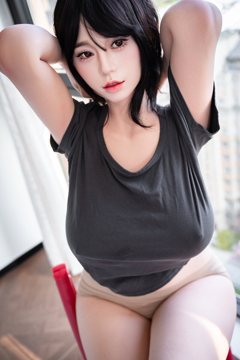 Nia sexdukke (FUDoll 168cm I-cup silikon)
