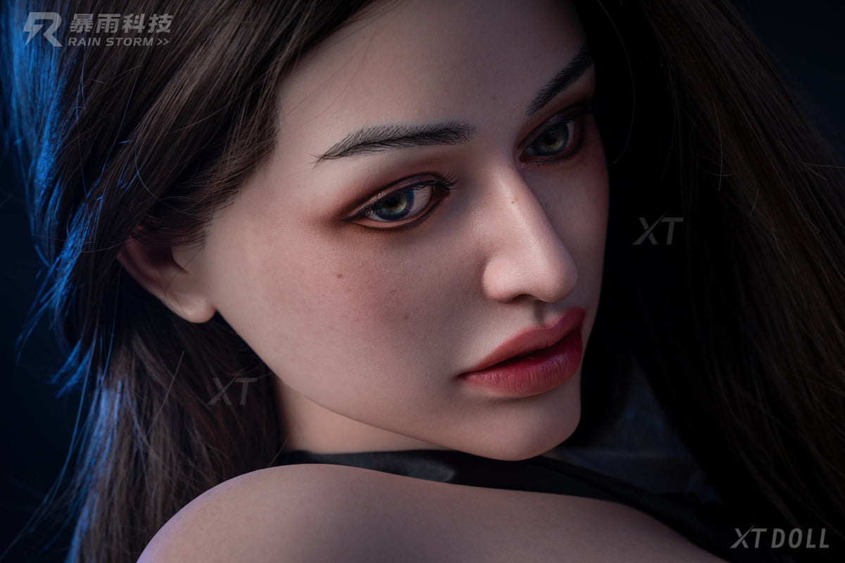 Everleigh 2 sexdukke (XT Doll 162 cm G-cup #XT-19-A silikon)