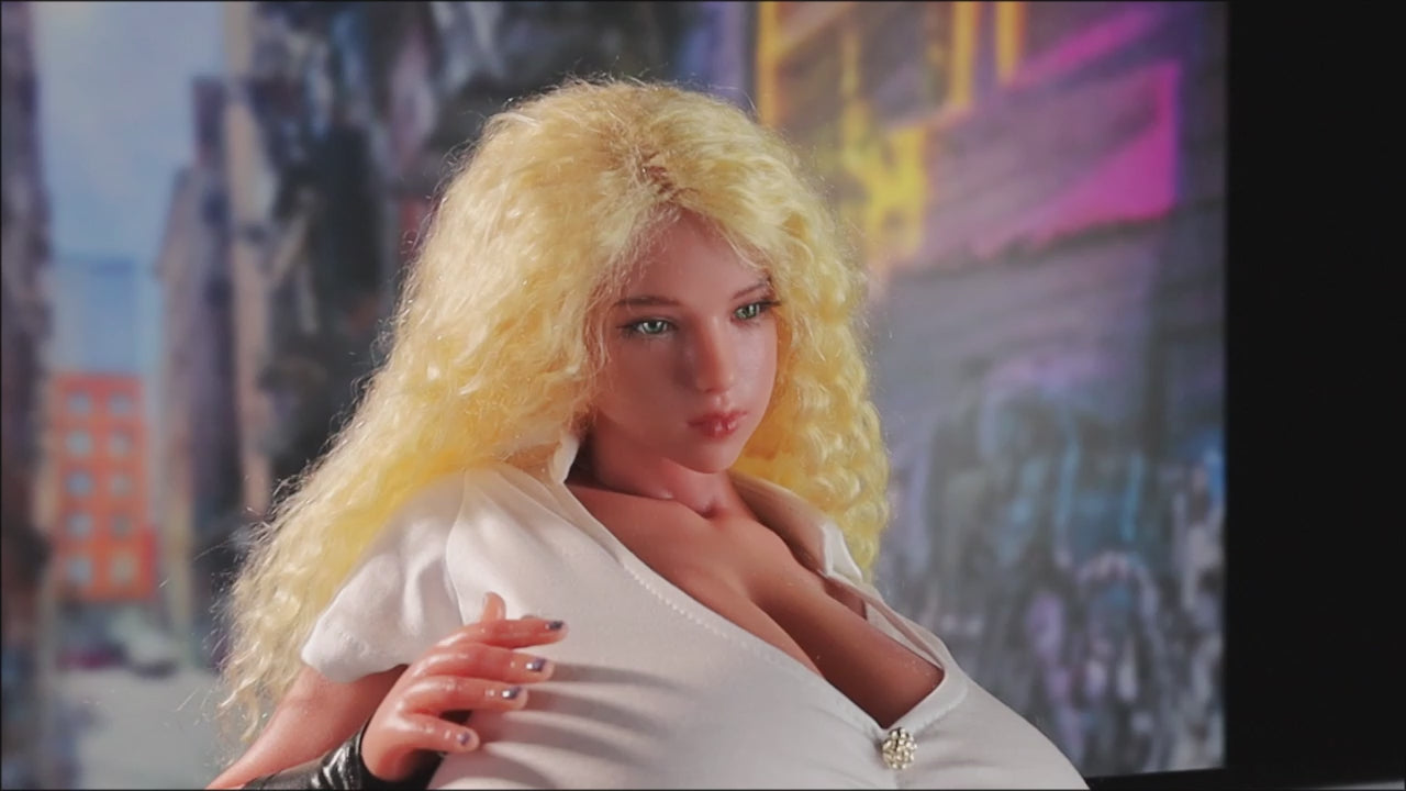 Chase sexdukke (Climax Doll Mini 70cm S-cup TPE)