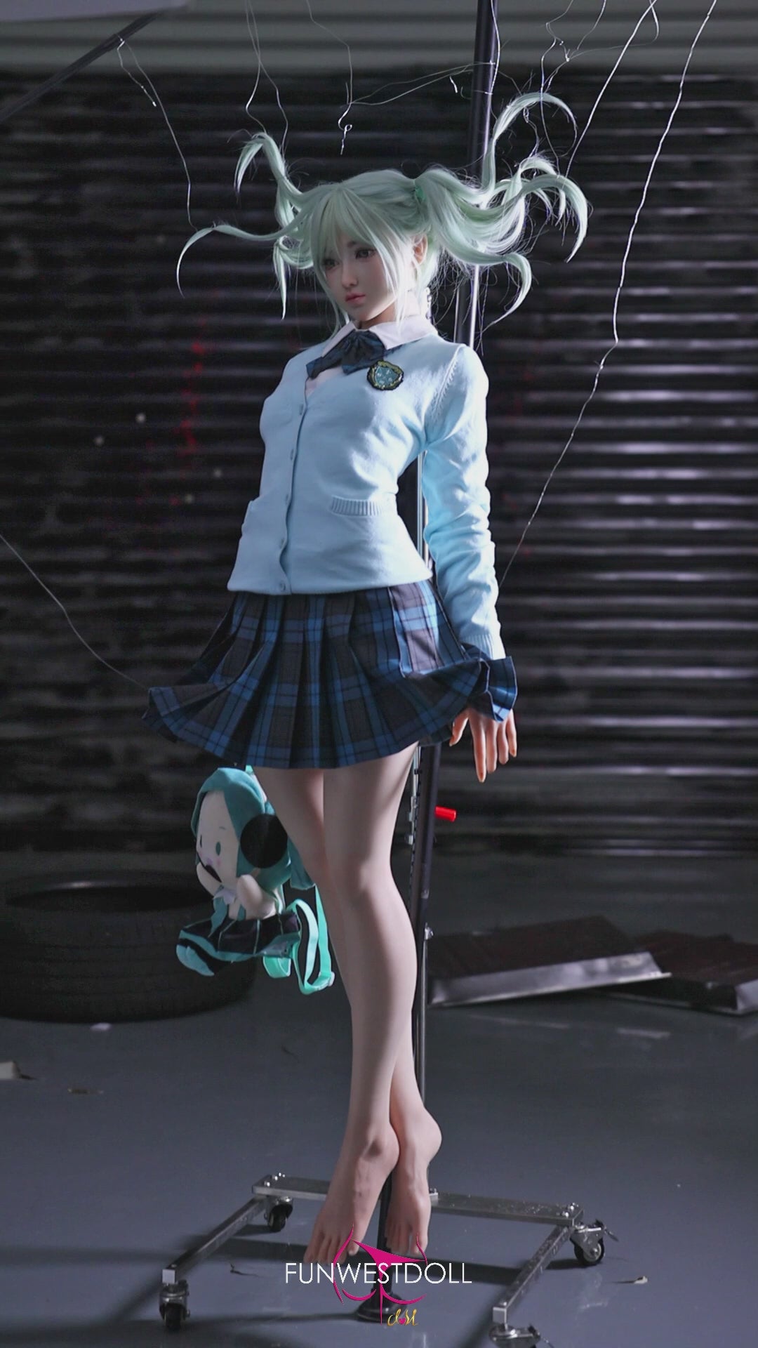 Hatsune Miko sexdukke (FunWest Doll 159cm a-cup #041S silikon)