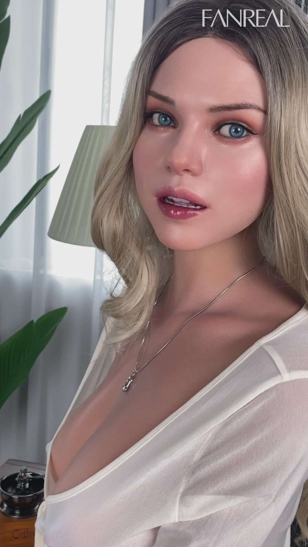Carlee sexdukke (FanReal Doll 170cm g-cup Silikon)