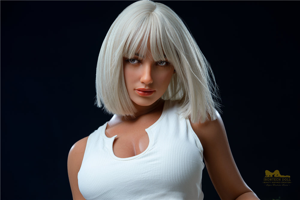 Steffi sexdukke (Irontech Doll 164 cm E-cup S17 silikon)