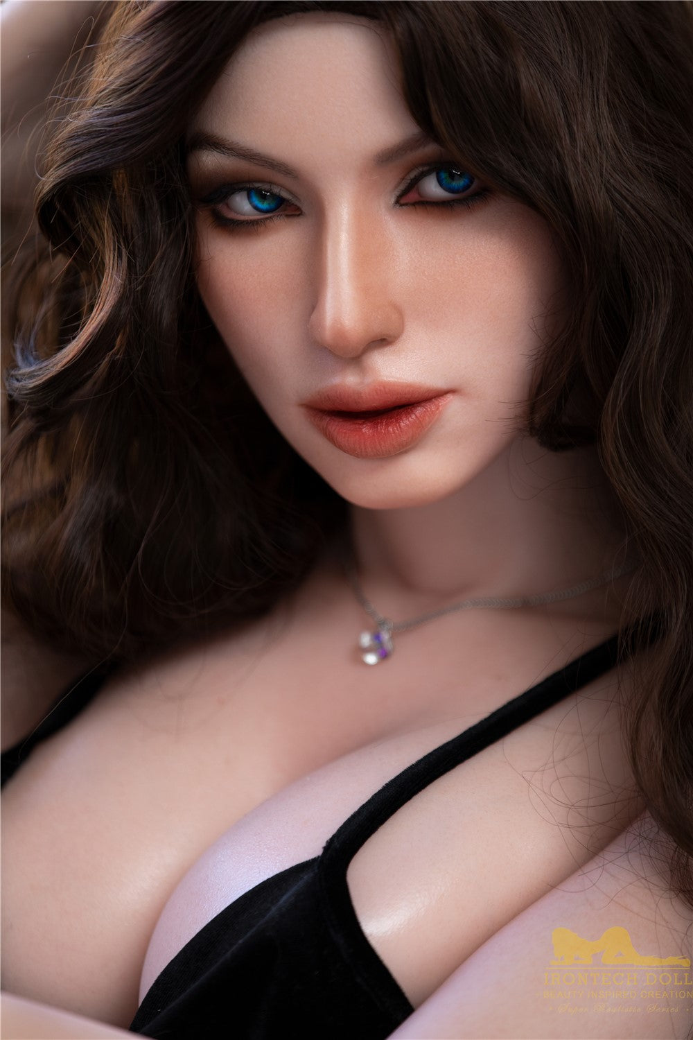 Esmeralda sexdukke (Irontech Doll 166 cm C-cup S28 silikon)