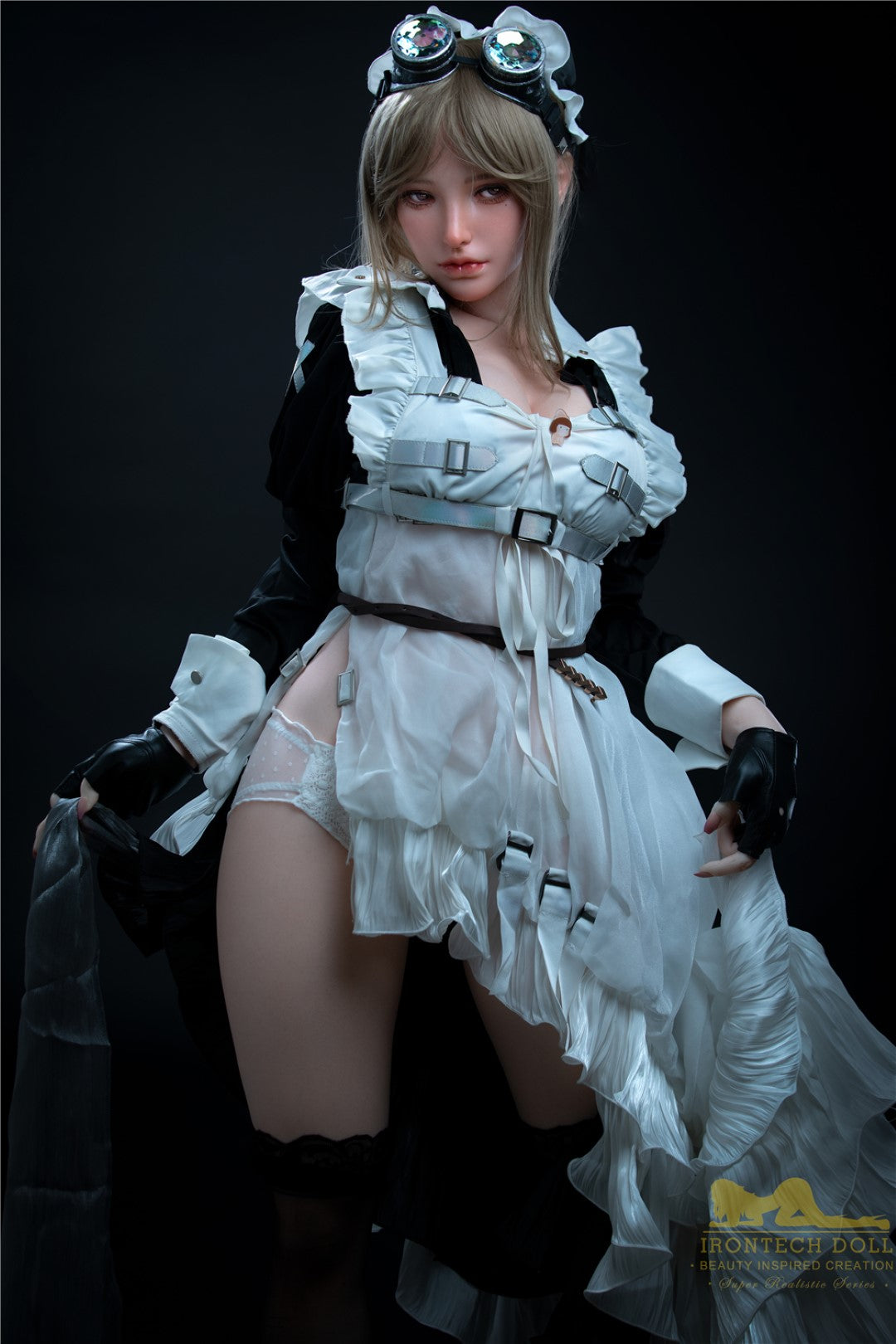 Cynthia sexdukke (Irontech Doll 165cm f-cup S15 silikon)