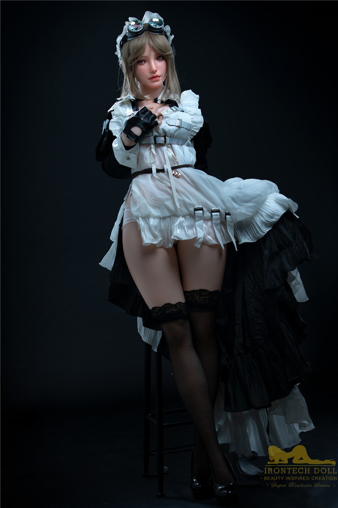 Cynthia sexdukke (Irontech Doll 165cm f-cup S15 silikon)