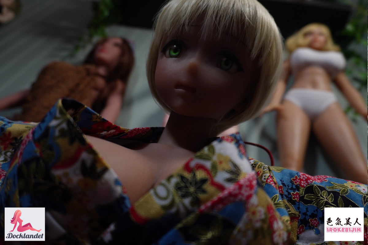 Shiori sexdukke (Irokebijin 80 cm F-cup TPE) EXPRESS